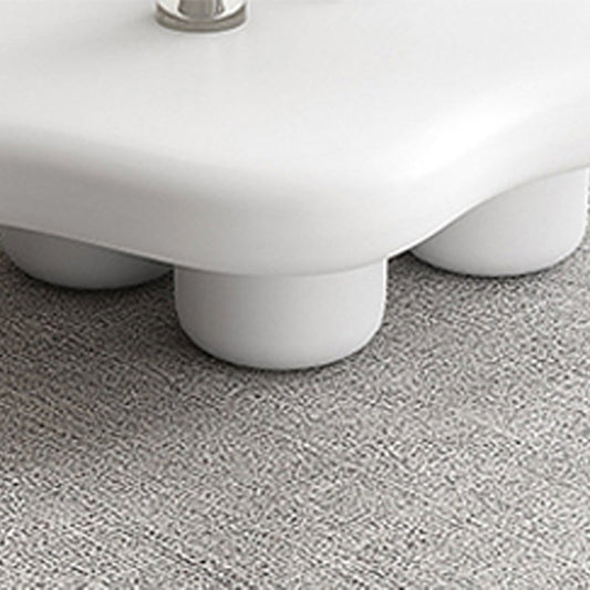 Tavolino scandinavo a 4 gambe in forma gratuita tavolo da cocktail in legno in bianco