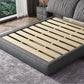 Le matelas en bois massif glam comprend un lit de tête de lit rembourré à panneau rectangulaire