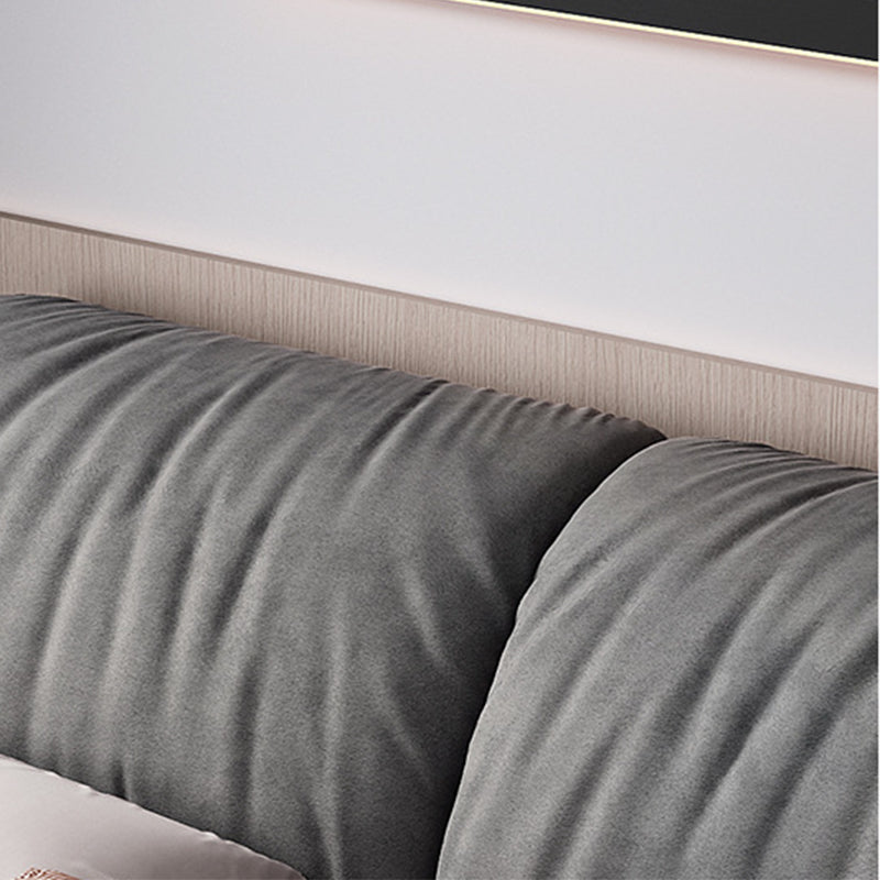 Le matelas en bois massif glam comprend un lit de tête de lit rembourré à panneau rectangulaire