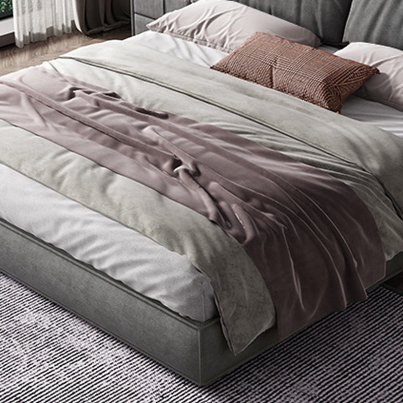 Le matelas en bois massif glam comprend un lit de tête de lit rembourré à panneau rectangulaire