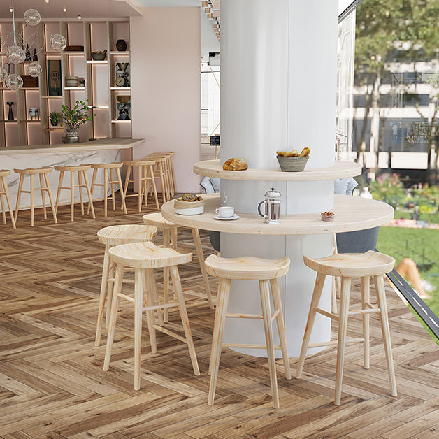 ソリッドウッドバックレスバーチェア木製の脚のあるモダンな屋内バースツール