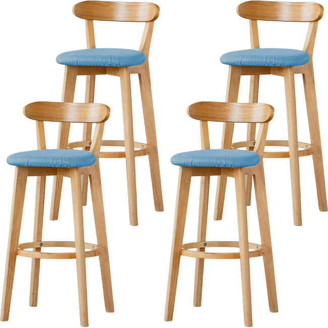 Sgabello di sedile rettangolo imbottito in tessuto in legno scandinavo in legno in finitura opaca