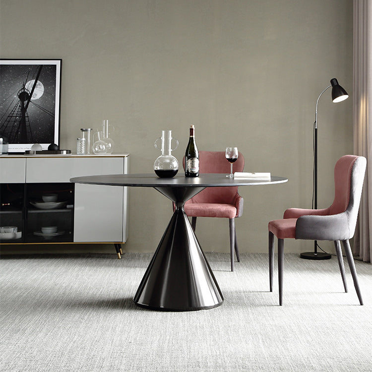 Mesa de comedor de piedra