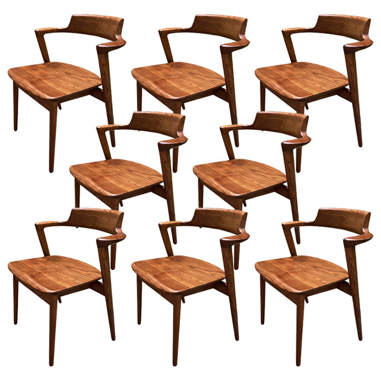 Vaste houten eetstoel Traditionele eetkamerstoel voor thuis