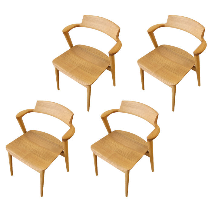 Vaste houten eetstoel Traditionele eetkamerstoel voor thuis