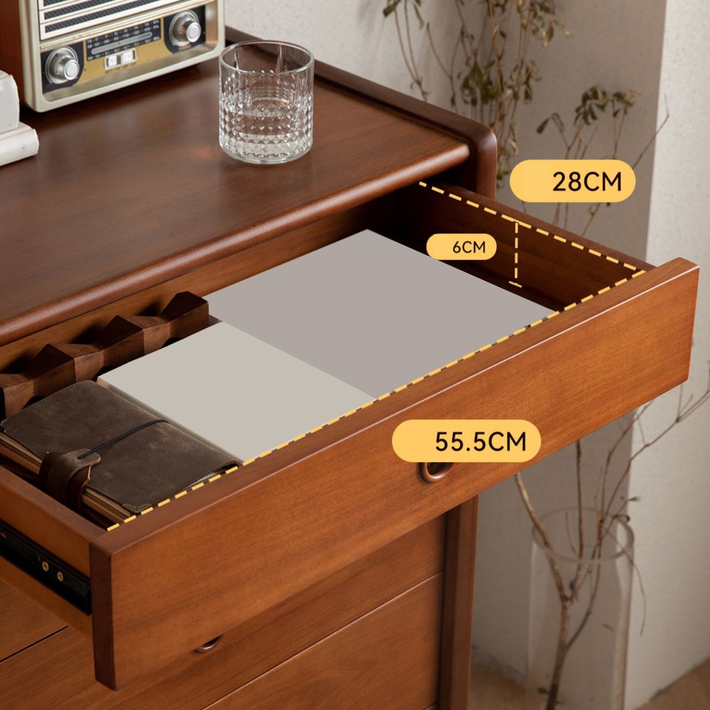 Coffre d'accent carré de poitrine moderne et contemporain en finition antique