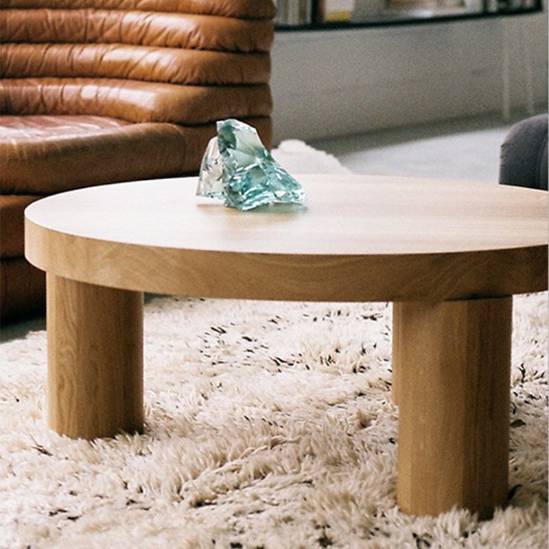 Scandinavian Round Solid Wood Coffee Table Natural 3 Legs Cocktail Table Clearhalo 'Coffee & Accent Tables' 'Coffee Tables' 'coffee_tables' 'furn' 'furn_coffee_tables' 'Furniture' 'Living Room Furniture' 5973378