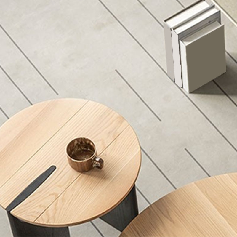 Skandinavische runde Massivholz -Couchtisch mit 2 Beinkaffee in der Brone