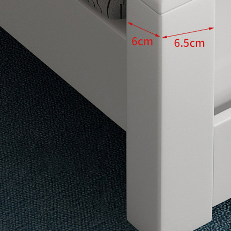 モダンウッドベッドの本棚には、寝室用のヘッドボード付きの標準的なベッドが含まれていました