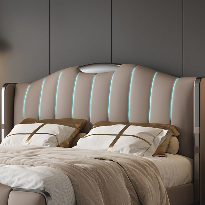 Glam Pine Wood avec tête de lit le matelas en panneau de camelback inclus Cadre de lit
