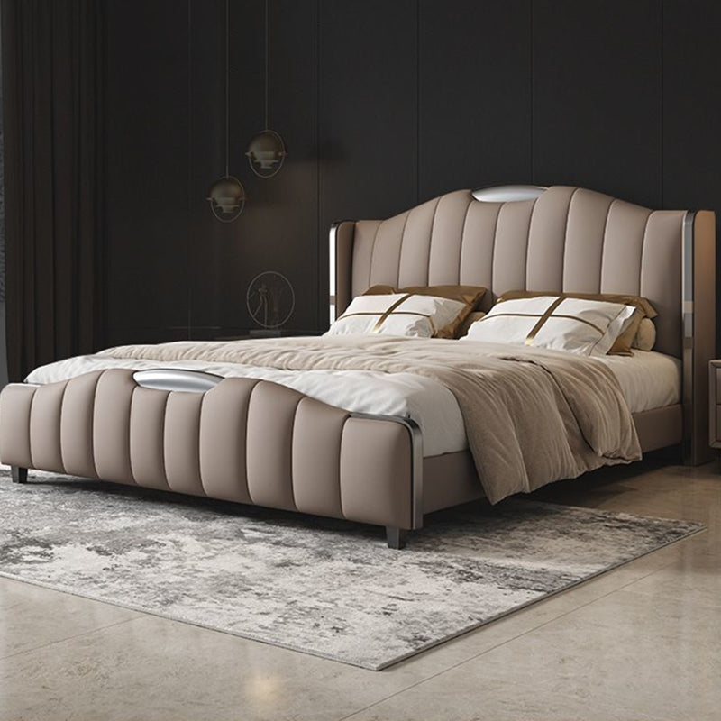 Glam Pine Wood avec tête de lit le matelas en panneau de camelback inclus Cadre de lit