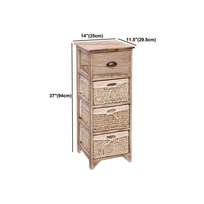 Coffre d'accent contemporain avec des tiroirs et des paniers en naturel