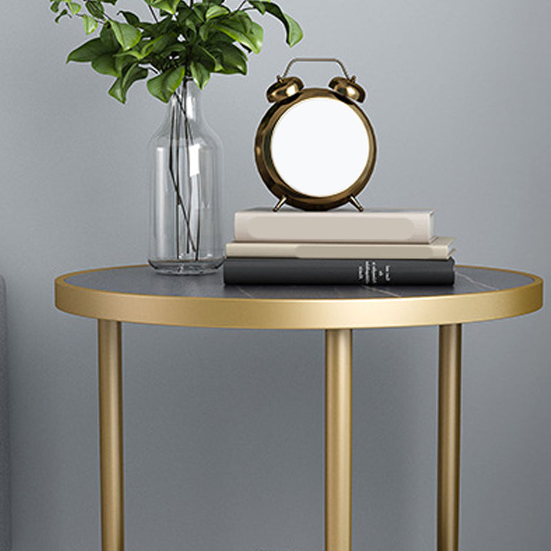 Nightand de table à accent en marbre faux contemporain 22,8 "Table table de nuit de lit avec 2 étagères
