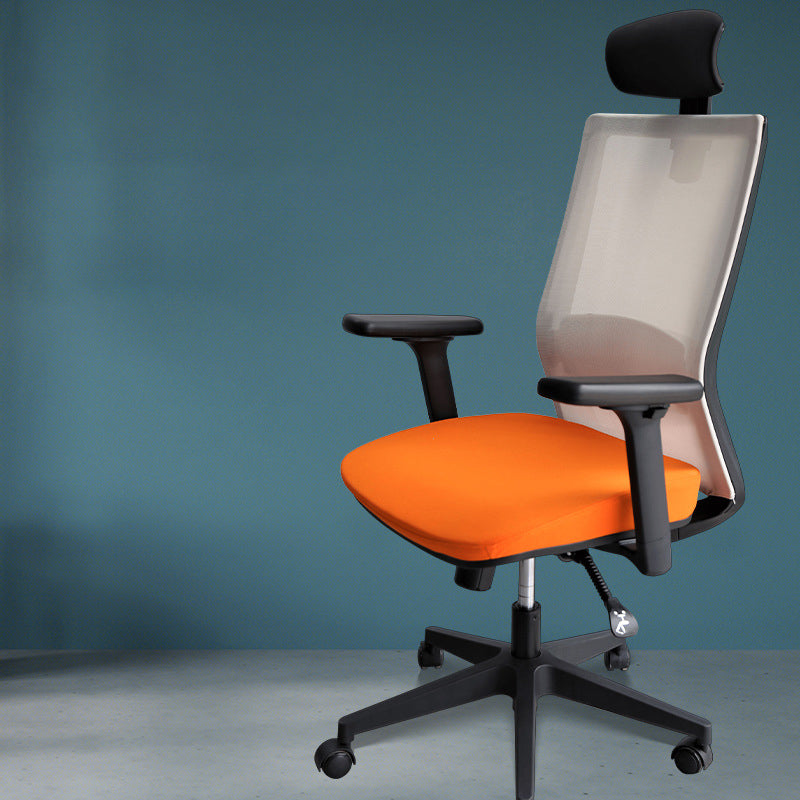 Sedia moderna con braccioli inclusi e rotelle, sedia da scrivania in rete con schienale medio, colore arancione