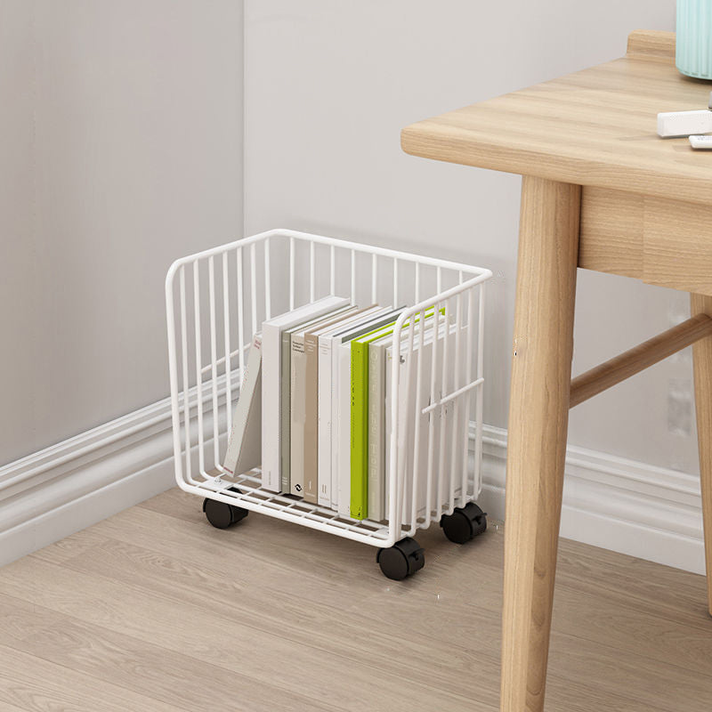 コンテンポラリーメタルシェルフの本棚は、垂直の本棚を閉じました