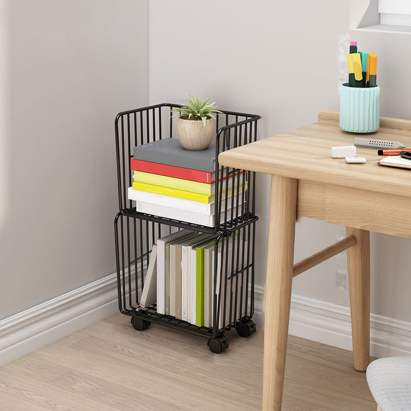 コンテンポラリーメタルシェルフの本棚は、垂直の本棚を閉じました