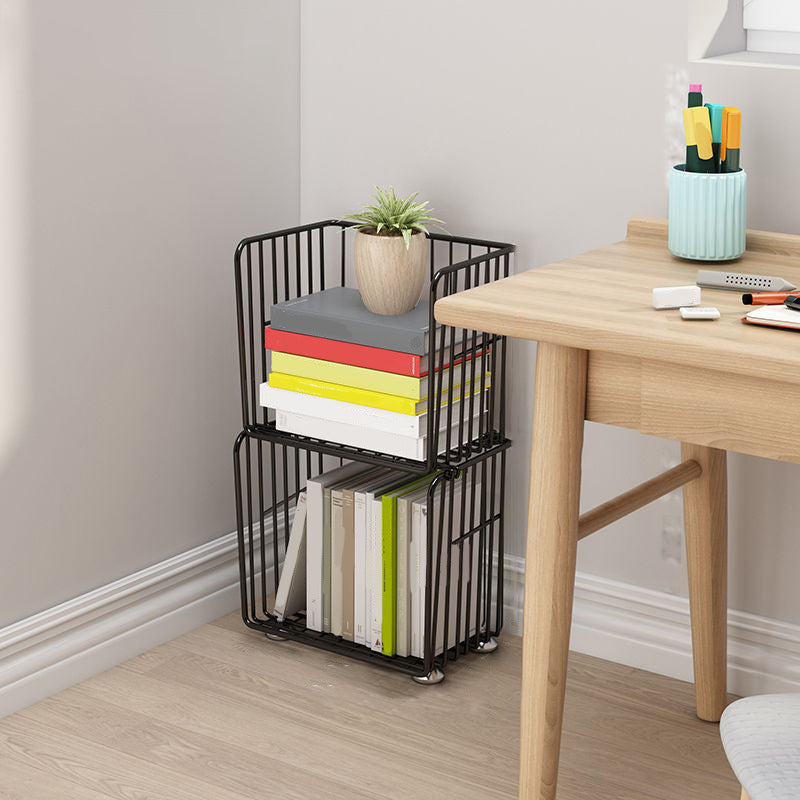 コンテンポラリーメタルシェルフの本棚は、垂直の本棚を閉じました