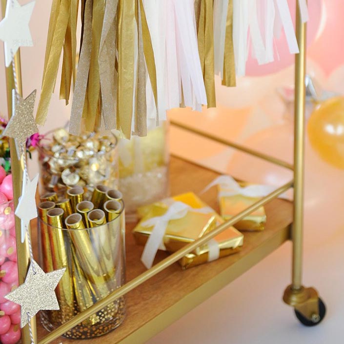 Tavolo da preparazione contemporanea da 34,65 "tavolo da preparazione contemporanea con portapacocromatica