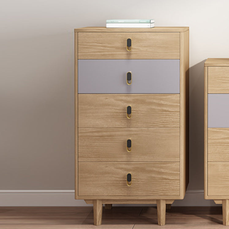 Coffre en bois moderne avec des jambes droites et des tiroirs accent coffre