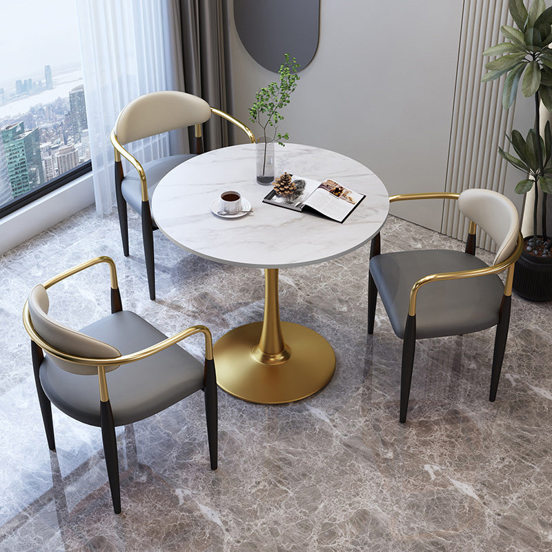 Traditionele luxe eettafel Stenen eettafel met metalen onderstel