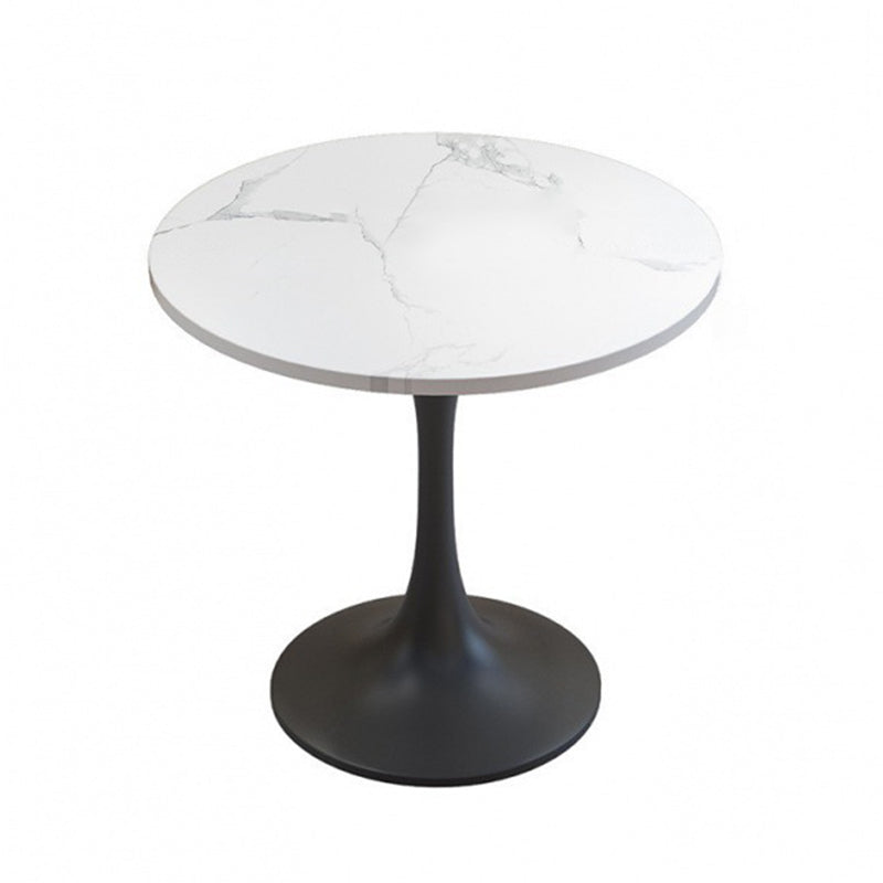 Traditionele luxe eettafel Stenen eettafel met metalen onderstel