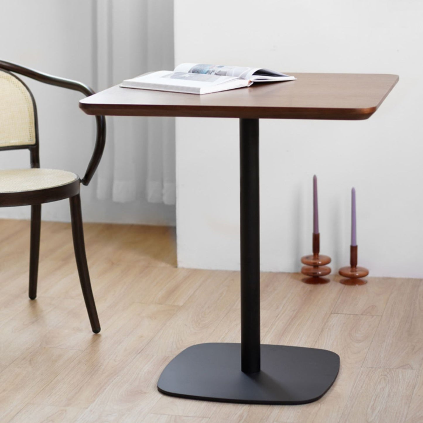 Vierkante eetkamertafel medium dichtheid vezelbord tafel met voetstukbasis