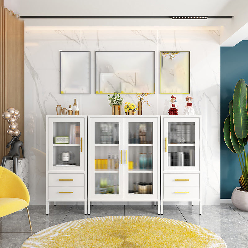 Server da pranzo di finitura metallica con porte di vetro Glam Sideboard con le gambe