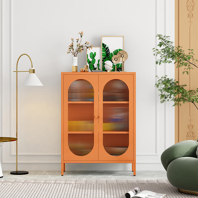 31,5 "L serveur de style glam avec les jambes métalliques du buffet finition métallique avec portes en verre