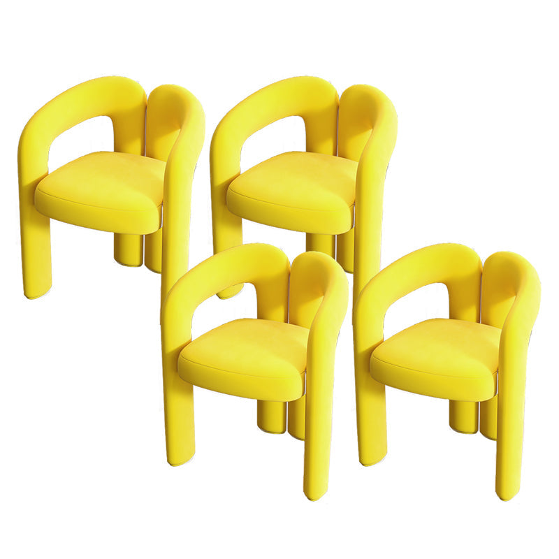 モダンなスタイルの布張りダイニングチェアオープンバックダイニングアームチェア