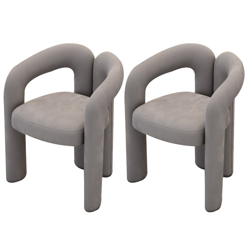 モダンなスタイルの布張りダイニングチェアオープンバックダイニングアームチェア