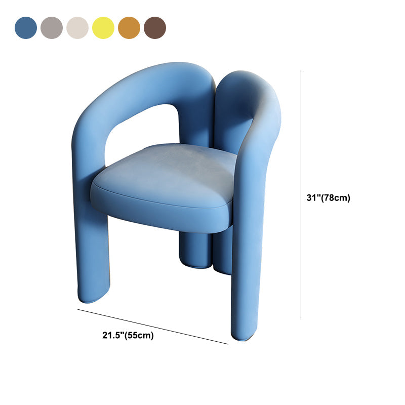 モダンなスタイルの布張りダイニングチェアオープンバックダイニングアームチェア