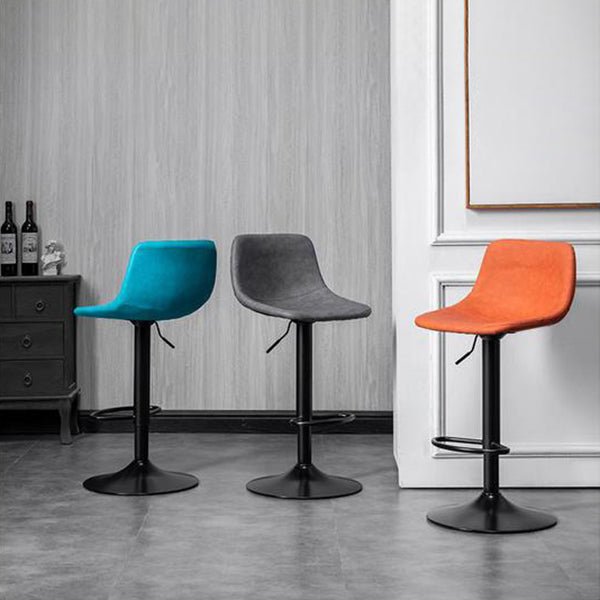 Hedendaagse metalen barkrukkenleren aanrecht ontlasting met zwarte basis voor thuis