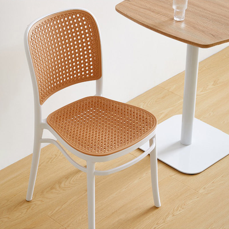 Tabouret de bar en plastique scandinave tabouret de bas de pied de pied sans arme pour le salon