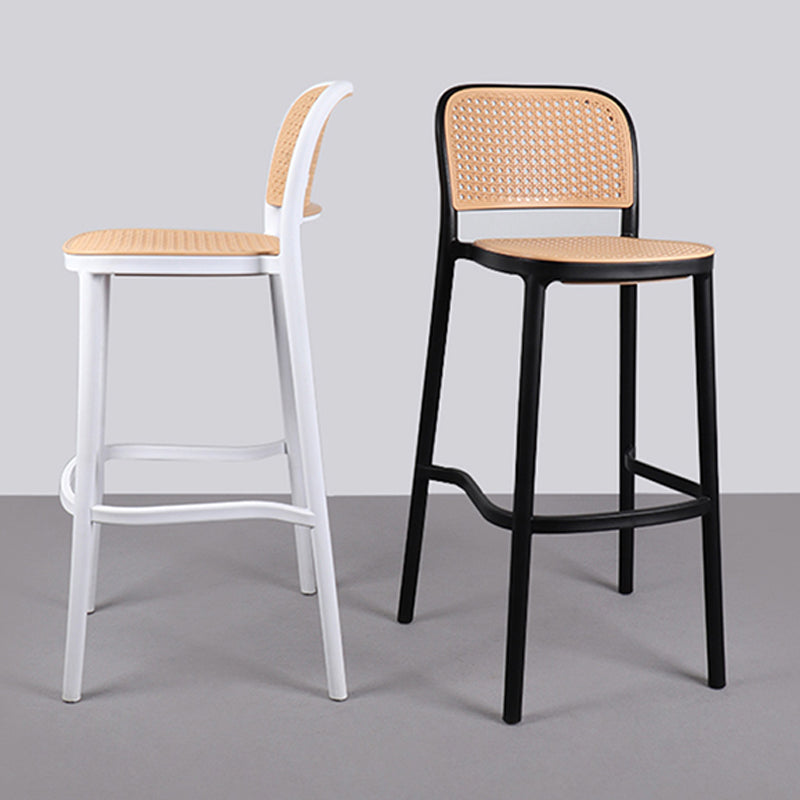 Tabouret de bar en plastique scandinave tabouret de bas de pied de pied sans arme pour le salon