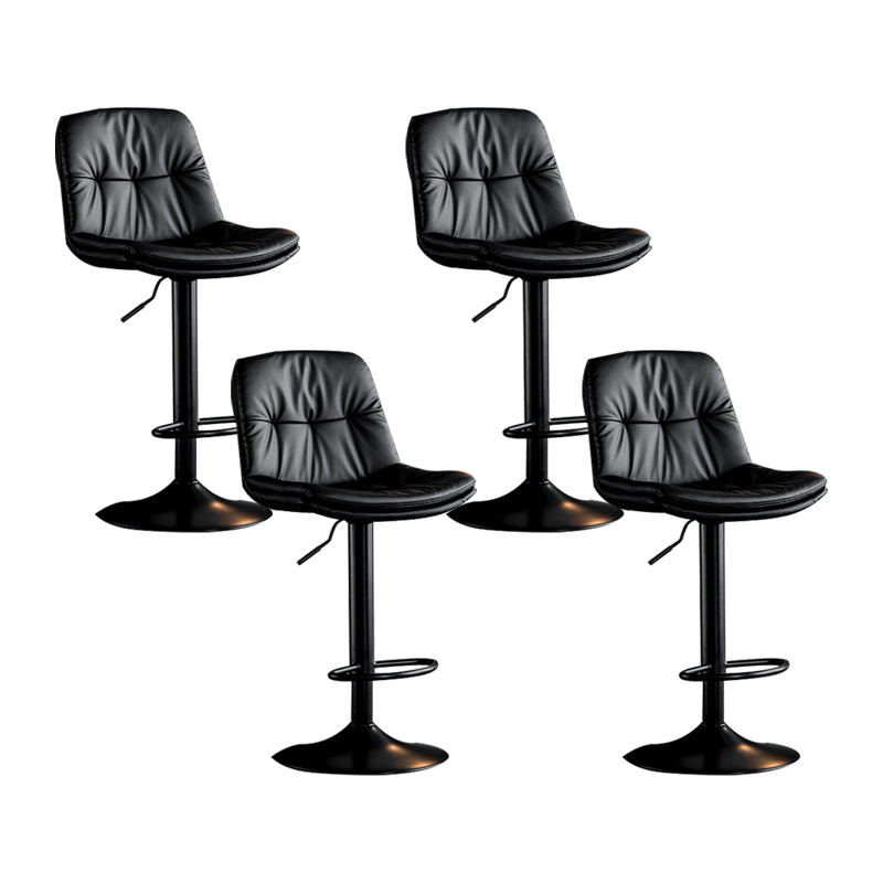 Sgabello da bar scandinavo in metallo, ecopelle, con schienale basso e base in ferro