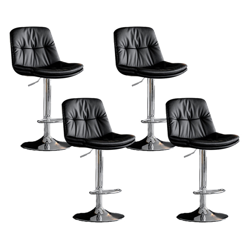Sgabello da bar scandinavo in metallo, ecopelle, con schienale basso e base in ferro