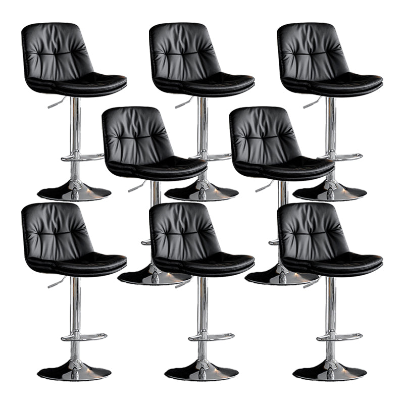 Sgabello da bar scandinavo in metallo, ecopelle, con schienale basso e base in ferro
