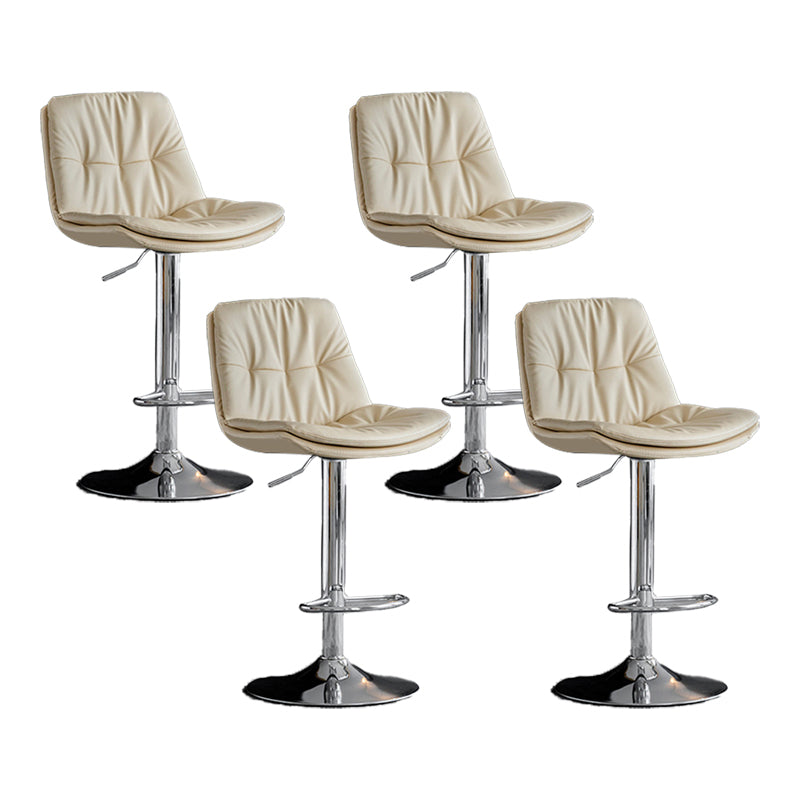 Sgabello da bar scandinavo in metallo, ecopelle, con schienale basso e base in ferro