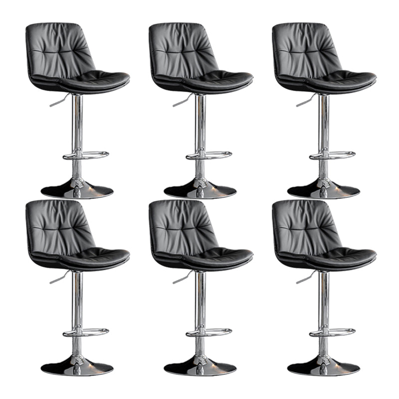 Sgabello da bar scandinavo in metallo, ecopelle, con schienale basso e base in ferro