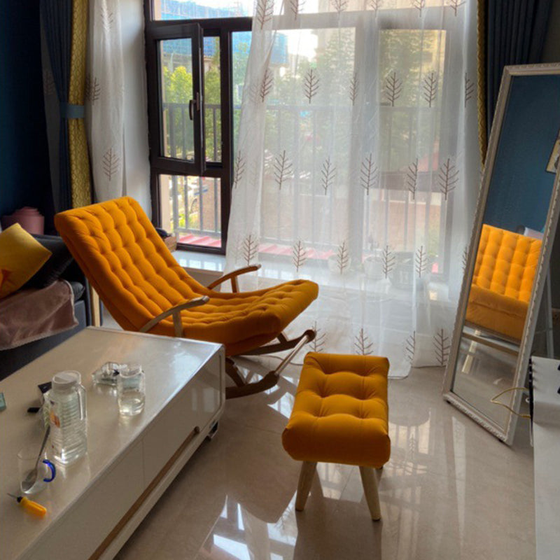 Leder -Schaukelstuhl einfache zeitgenössische Tufted -Kissen Schaukelstuhl mit Osmanisch