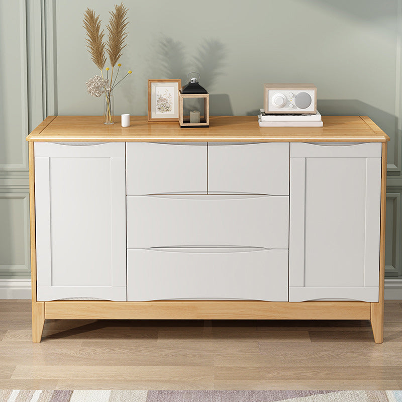 Accento di legno della metà del secolo con porte e 4 cassetti