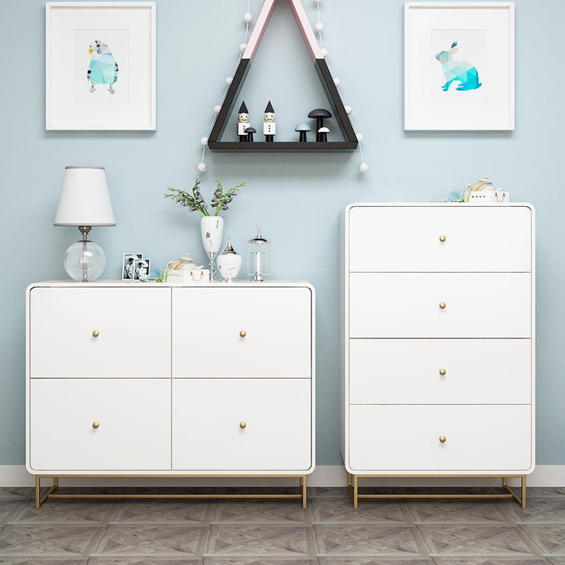 Moderne accentkist met ijzeren basis en massief hout zachte dichte borst