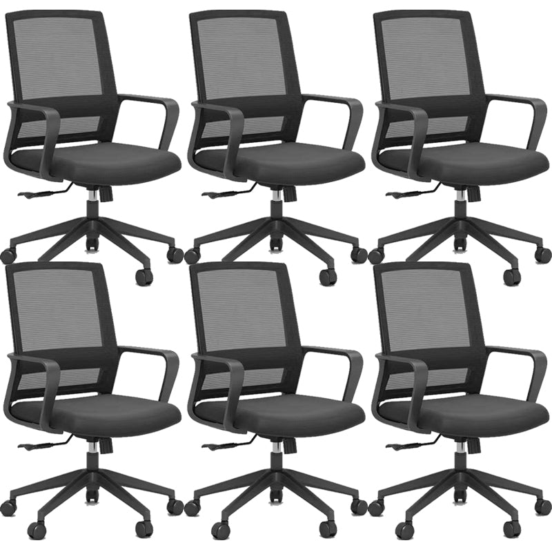 Eigentijdse tankstoel vaste armen halverwege de rug mesh swivel bureaustoel