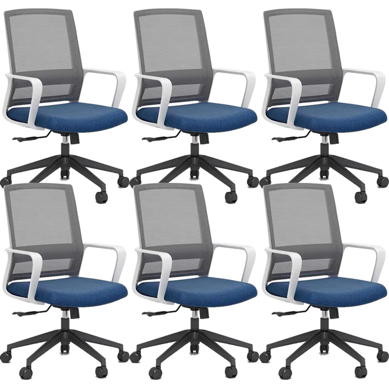 Eigentijdse tankstoel vaste armen halverwege de rug mesh swivel bureaustoel