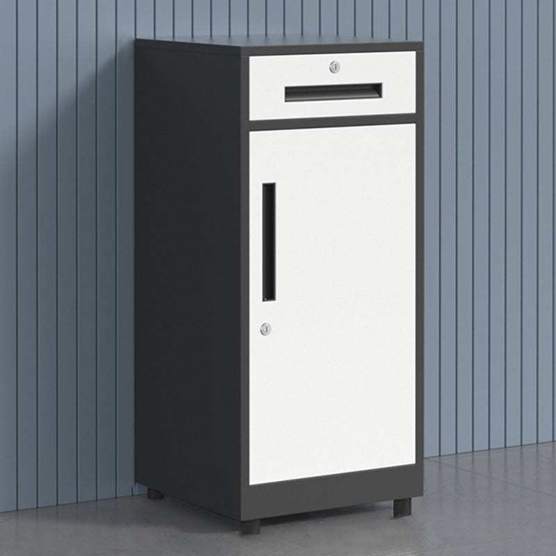 Gabinete tradicional cajones de bloqueo de metal y castores verticales de archivos verticales