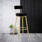 Taburete de bar de metal Glam con respaldo de tela y base dorada