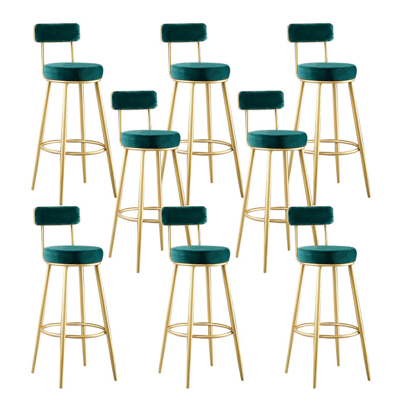 Taburete de bar de metal Glam con respaldo de tela y base dorada