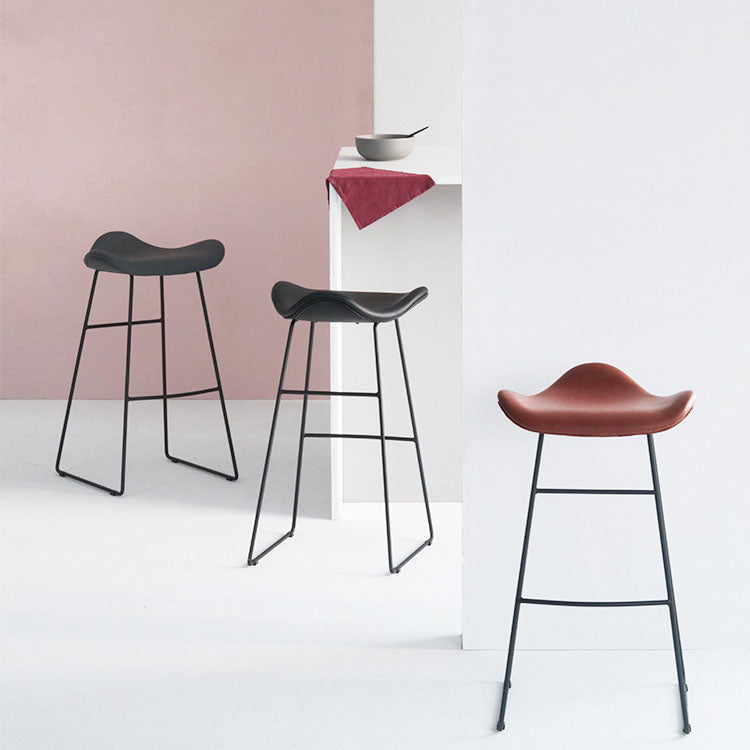 Industrial PU Leather Bar Stool Low Back Stool with Metal Base Clearhalo 'Bar Furniture' 'Bar Stools' 'bar_stools' 'furn' 'furn_bar_stools' 'Furniture' 'Kitchen & Dining Furniture' 6022467