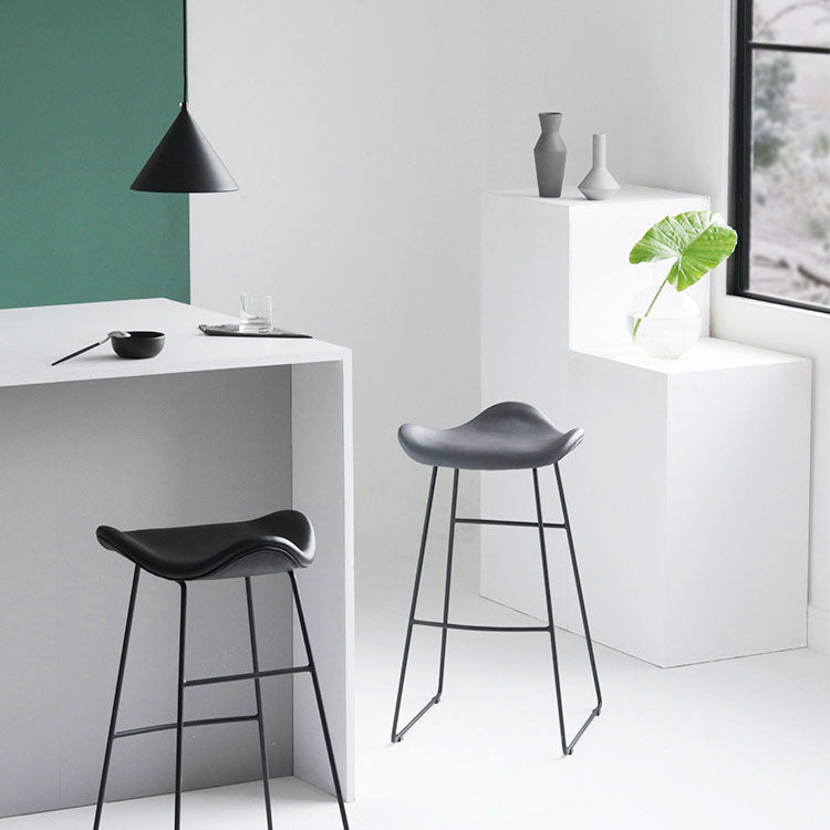 Tabouret de bar en cuir PU industriel tabouret arrière basse avec base en métal