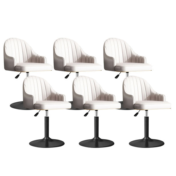 スカンジナビアのメタルバースツールローバックフェイクレザークッションスツールとフットレスト